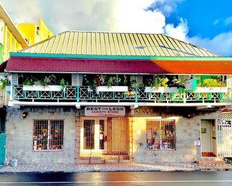Seaview Inn - Basseterre - Building