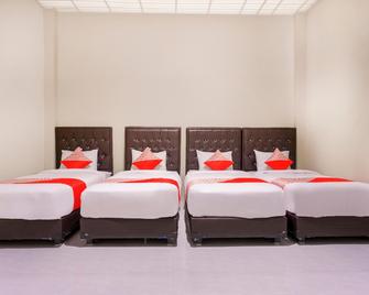 OYO 1512 Hotel Harley - Sabang - Bedroom