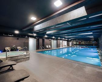 Bliss Residence & Spa - Budapest - Pool