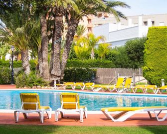 Aparthotel Villas La Manga - La Manga - Basen