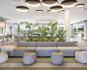 B&B Hotel Lisboa Aeroporto - Lissabon - Lobby