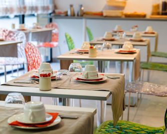 Lagrange Appart'hotel Lescale Marine - La Rochelle - Restaurant