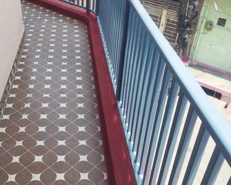 Arya Sadan Homestay - Mathura - Scale