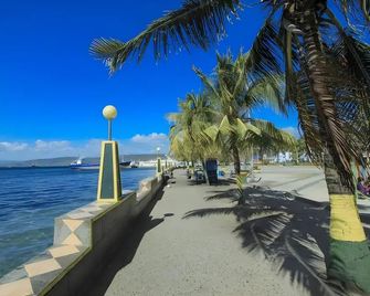 The Galton Hotel - Baubau