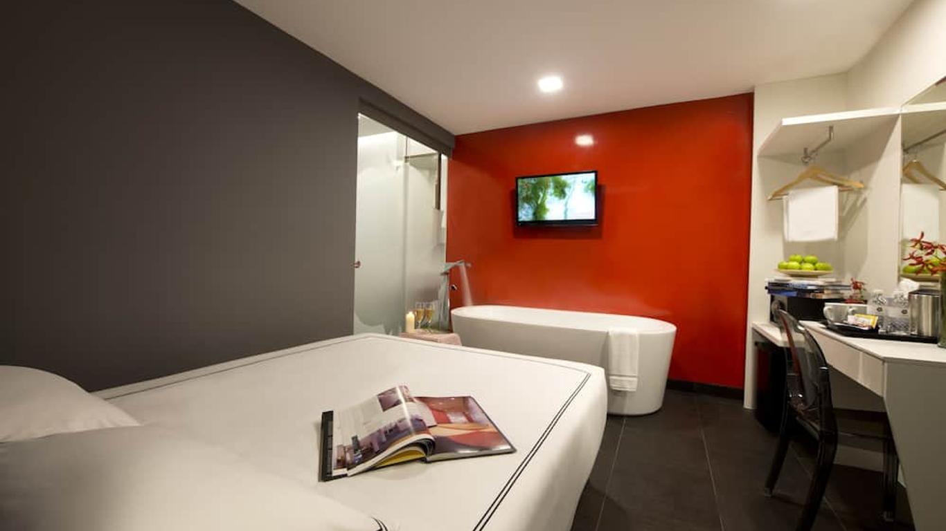 فينيو هوتل (إس جي كلين)