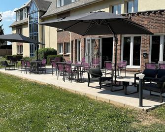 Inter-Hotel City - Beauvais - Patio
