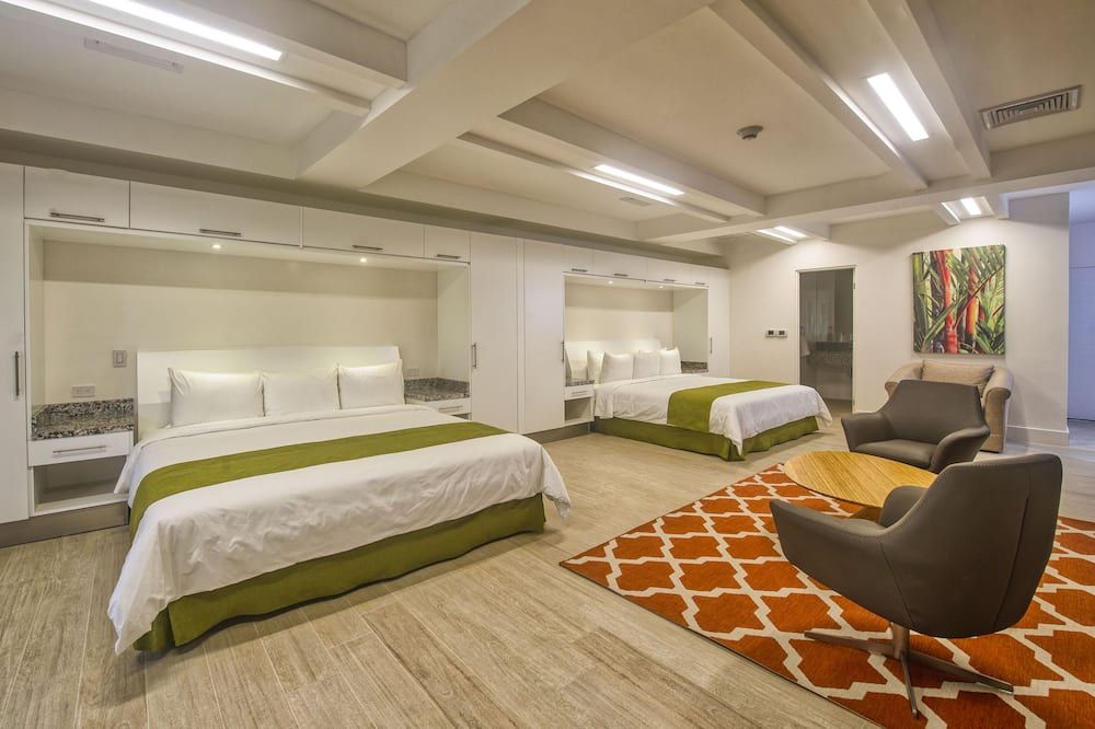 بالمورال سويتس - سان جوس - غرفة نوم