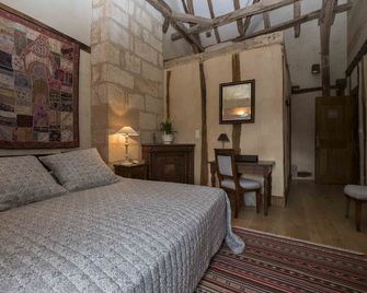 Gite Dordogne, 5 bedrooms, 5 bathrooms for 9 people. Charm and space. - Cénac-et-Saint-Julien - Chambre