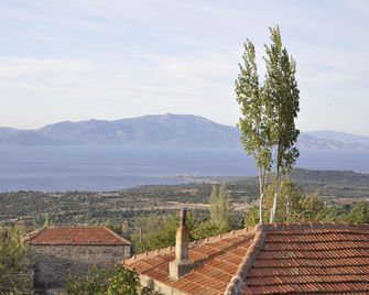 Assos Sunaba Kasri Hotel - Behram - Outdoor view