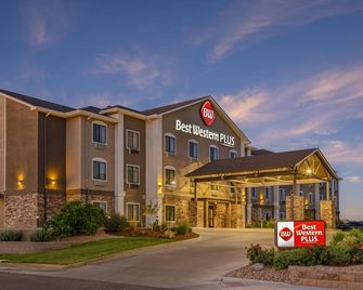 Best Western Plus Overland Inn - Fort Morgan - Building