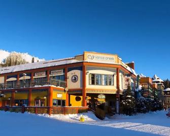 더 밴스 크리크 호텔 & 컨퍼런스 센터 - 버넌 - 건물