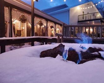 Deer Creek Winery at Brooks Estate - Shippenville