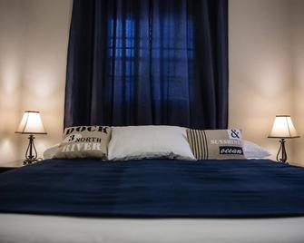 The Pier Beach Inn & Suites - Willemstad - Bedroom
