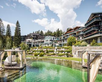 Alpin Resort Sacher - זיפלד - בניין