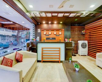 Townhouse Green City - Madrás - Recepción