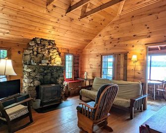 Pebbles Cottage on Lake Winnisquam - Laconia