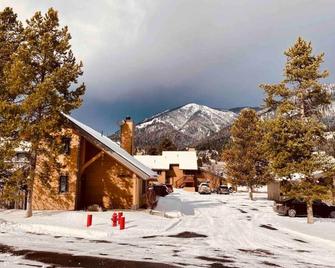 Sky Is The Limit Centrally Located For Big Sky Fun - Big Sky - Building