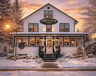 Auberge L'Orpailleur - Val-d'Or - Building