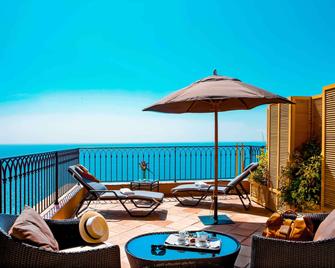 Hôtel La Pérouse Nice Baie des Anges - Niza - Balcón