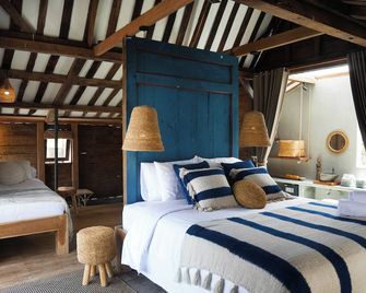 Amar Beach Boutique Hotel - North Kuta - Soveværelse