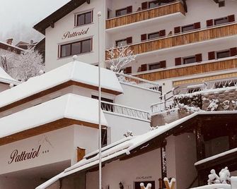 Patteriol Apart-Hotel-Garni - 聖安東阿爾貝格 - 建築