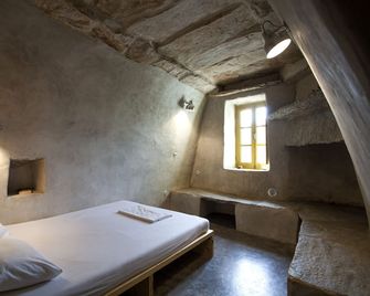Traditional Cycladic Farmhouse In Kea Island, Greece - Ellinika - Bedroom