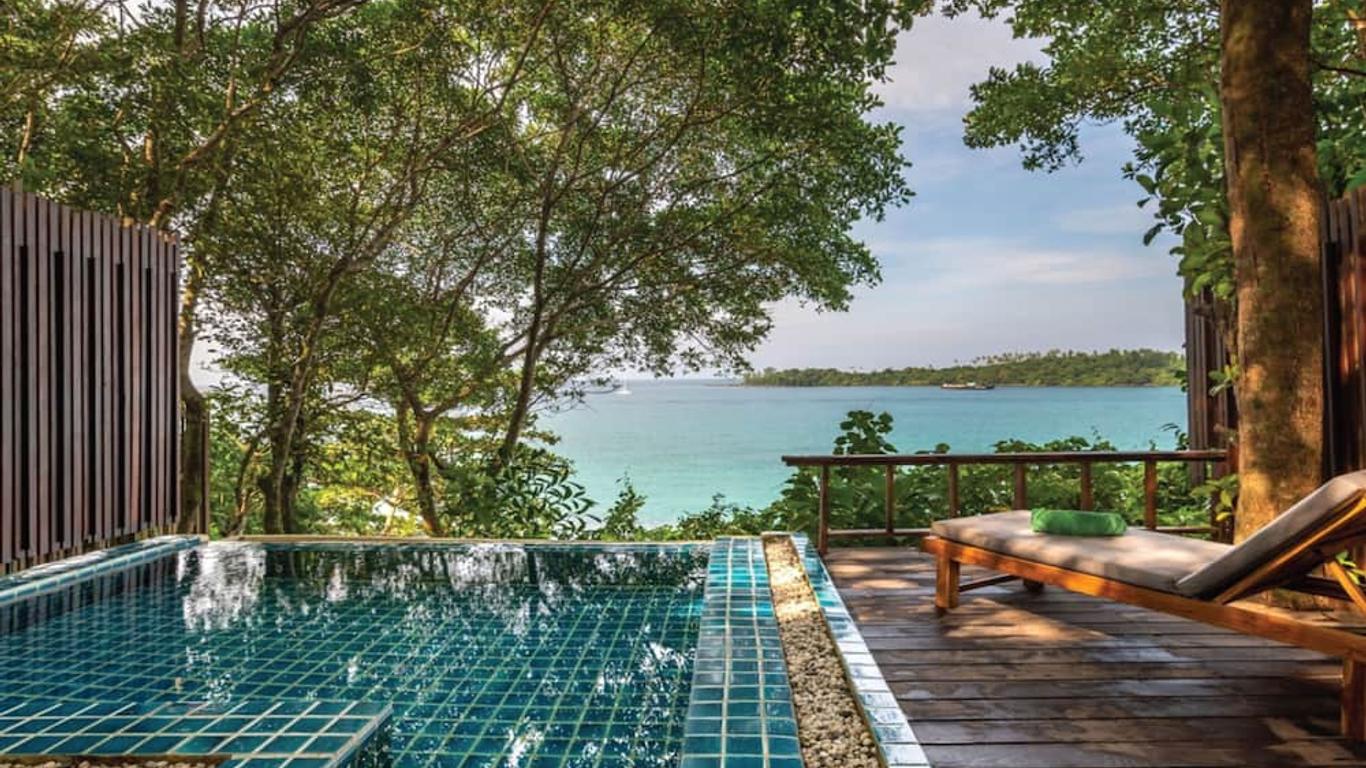 Captain Hook Resort @Koh Kood