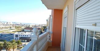 Hotel Marina Victoria - Algeciras - Balcony