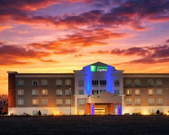 Holiday Inn Express Syracuse-Fairgrounds By IHG - Warners - Edificio