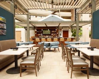 DoubleTree by Hilton Hotel Rochester - רוצ'סטר - מסעדה