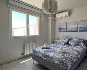 Preciosa vivienda con gran terraza, parking gratis - Granada - Schlafzimmer
