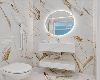 Candlewood Suites Reykjavik By IHG - Reykjavik - Bedroom