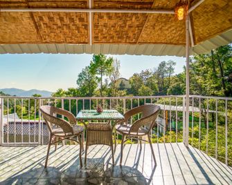 Paradise Pool Resort - Nainital - Balcon