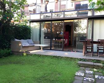 Two-bedrooms apartment walking distance to the city centre comfortably sleep 5 - Amsterdam