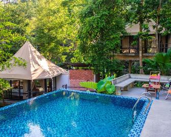 Boulder Valley - Teluk Bahang - Pool