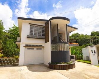 Villa Campiña Family Home Scenic Mountain Views - Utuado - Building