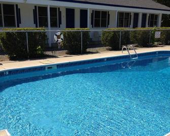 Marvin Gardens Motel Old Orchard Beach - Old Orchard Beach - Pool