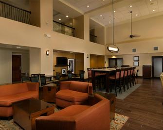Hampton Inn & Suites Altus - Altus - Front desk