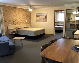 كارديف موتور إن - نيوكاسل - غرفة نوم