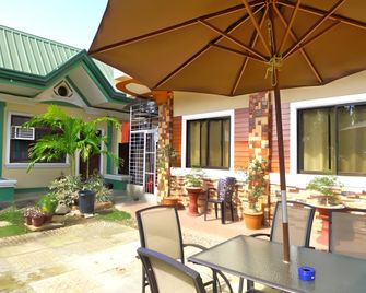 Angelic Mansion - Puerto Princesa City - Binnenhof