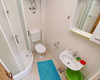 Apartments Nodilo - One Bedroom Apartment with Balcony and Sea View Apt 1 - Polače
