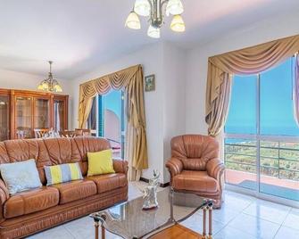 Calheta 3 stars - Estreito da Calheta - Living room