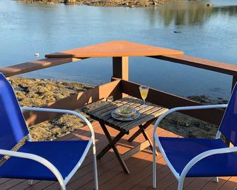 Originally an Inn, this is now a large waterfront home on a peaceful island - Vinalhaven - Balcony