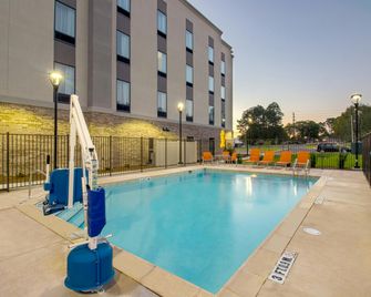 Hampton Inn Crestview I-10 - Crestview - Pool