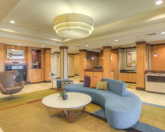 Fairfield Inn and Suites by Marriott Laramie - Laramie - Lobby