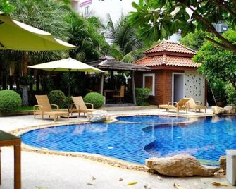 Harmony Inn - Pattaya - Pool