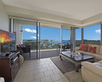 Space Holiday Apartments - Maroochydore - Balcony