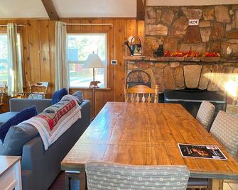 Blue Horizon Lodge - Big Bear Lake - Comedor