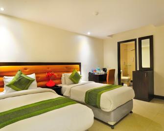 Hotel Aura @ Airport - New Delhi - Bedroom