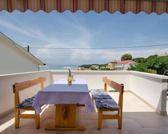 Apartment Marica - Lopar - Balkon